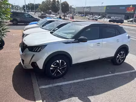 Peugeot 2008 1.2 130 GT