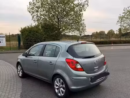 Opel Corsa 1.2 70