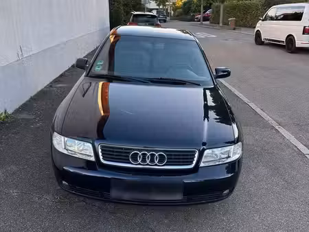 Audi A4 1.8 125