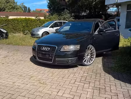 Audi A6 V6 3.2 FSI 255