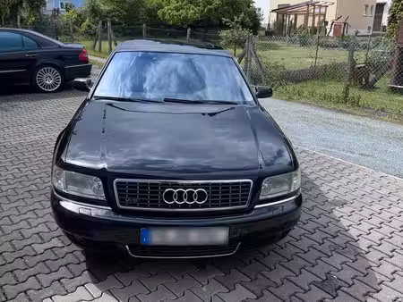 Audi A8 W12 6.0 420 quattro