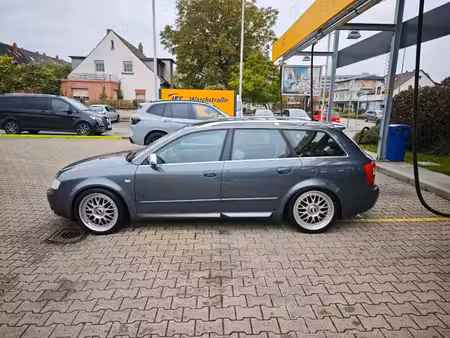 Audi A4 RS4 V8 4.2 344 quattro