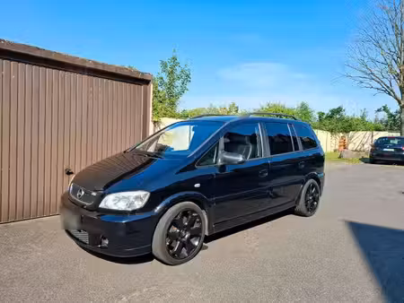 Opel Zafira OPC 2.0 T 192 OPC Line
