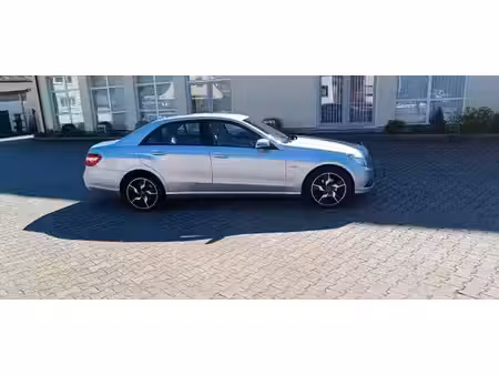 Mercedes-Benz Classe E E 220 2.1 CDI 170