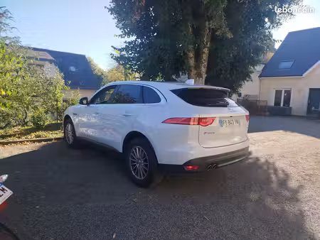 Jaguar F-Pace D180 2.0 180