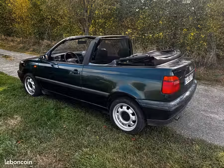 Volkswagen Golf 1.8 75