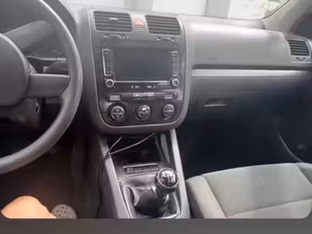 Volkswagen Golf 2.0 TDI 140