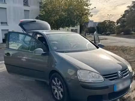 Volkswagen Golf 2.0 TDI 140