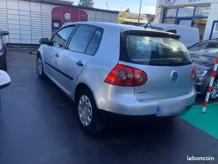 Volkswagen Golf 1.9 TDI 90