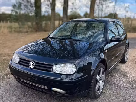 Volkswagen Golf 2.3 TDI 150