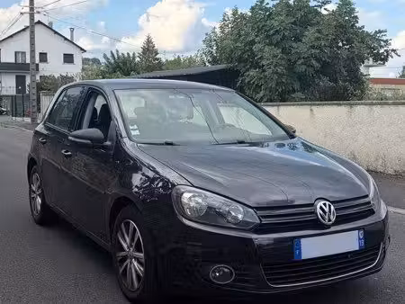 Volkswagen Golf 1.6 TDI 105