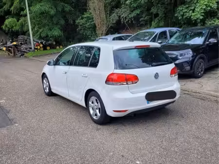 Volkswagen Golf 1.6 TDI 105