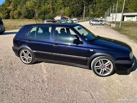 Volkswagen Golf VR6 V6 2.8 174
