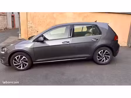 Volkswagen Golf 1.0 TSI 115
