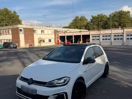 Volkswagen Golf GTE 1.4 204