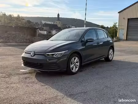 Volkswagen Golf 1.0 TSI 110