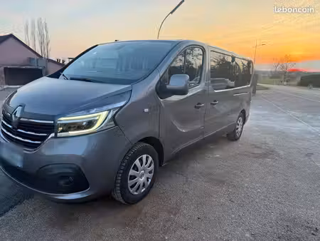 Renault Trafic dCi 145