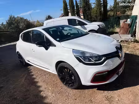 Renault Clio RS 1.6 T 200