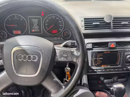 Audi A4 V6 3.0 TDI 233 quattro