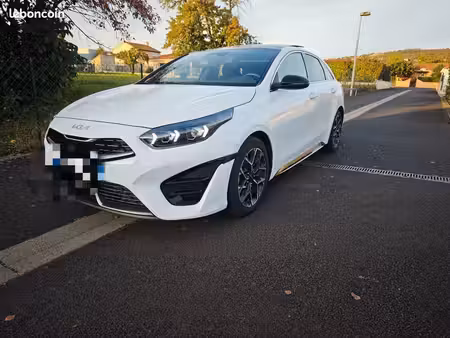 Kia Ceed 1.5 T GDi 140