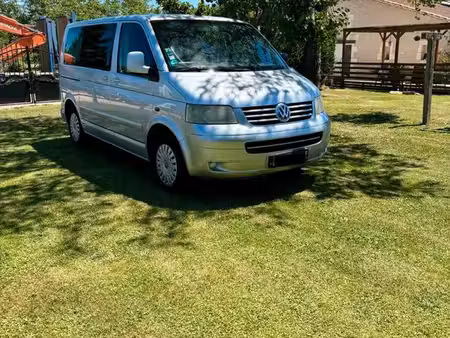 Volkswagen Transporter T5 2.5 TDI 174