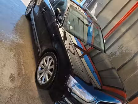 Audi A4 2.0 TDI 190 S line