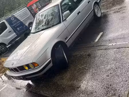 BMW Série 5 525i