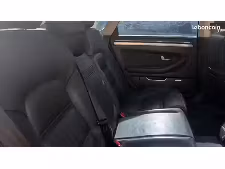 Audi A8 S8 V10 5.2 450 quattro