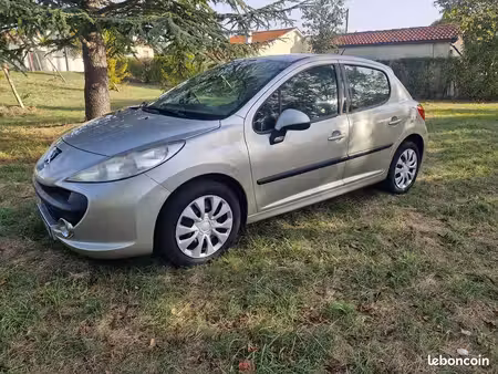 Peugeot 207 1.6 HDi 90