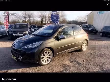 Peugeot 207 RC 1.6 THP 175