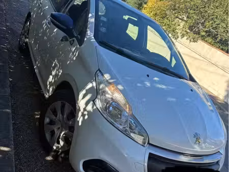 Peugeot 208 1.2 THP 208