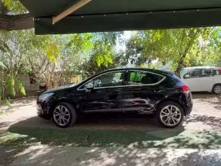 DS 4 