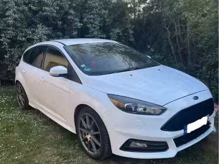 Ford Focus ST 2.0 EcoBoost 250