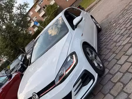 Volkswagen Golf GTI 2.0 245