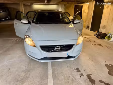 Volvo V40 D2 1.6 115