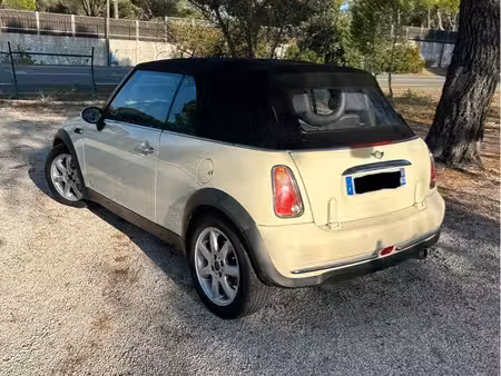 Mini Cabrio Cooper 1.6 115