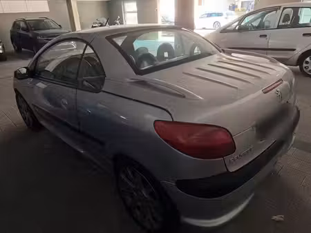 Peugeot 206 CC 2.0 138