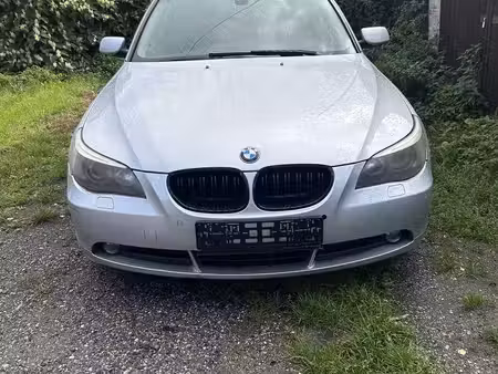 BMW Série 5 520i 2.2 170