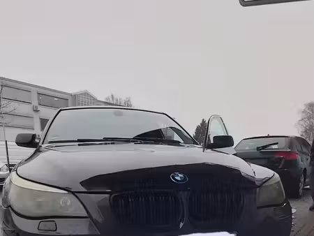 BMW Série 5 520i 2.2 170