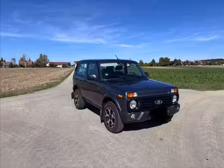 Lada Urban 1.7