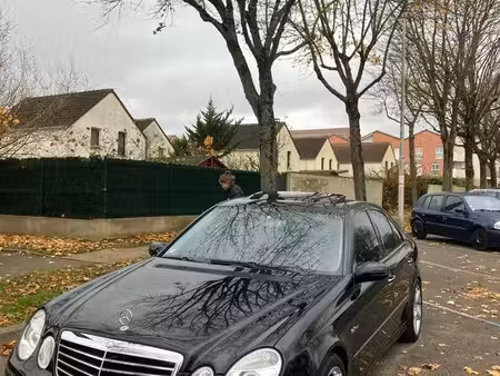 Mercedes-Benz Classe E E 320