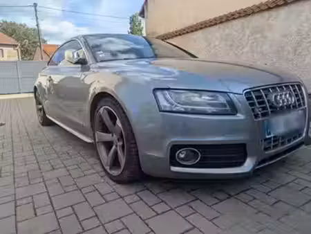 Audi A5 S5 V8 4.2 FSI 354 quattro