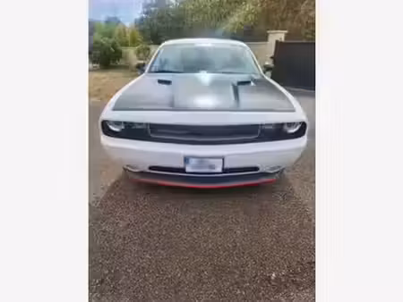 Dodge Challenger SXT V6 3.6