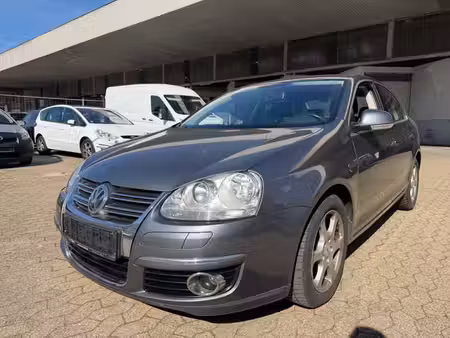 Volkswagen Jetta 1.6 102