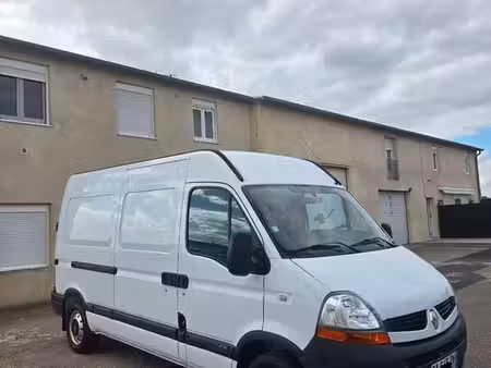 Renault Master 2.5 dCi 120