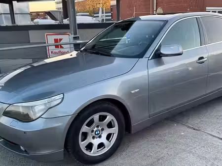 BMW Série 5 520i 2.2 170