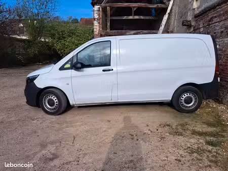 Mercedes-Benz Vito 110 2.0 102