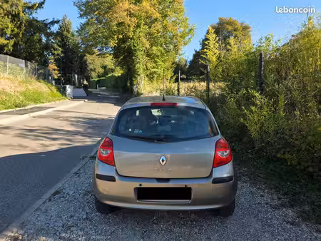Renault Clio 1.6 110