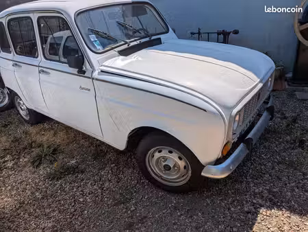 Renault R4 4L