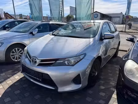 Toyota Auris 1.3 99 Cool